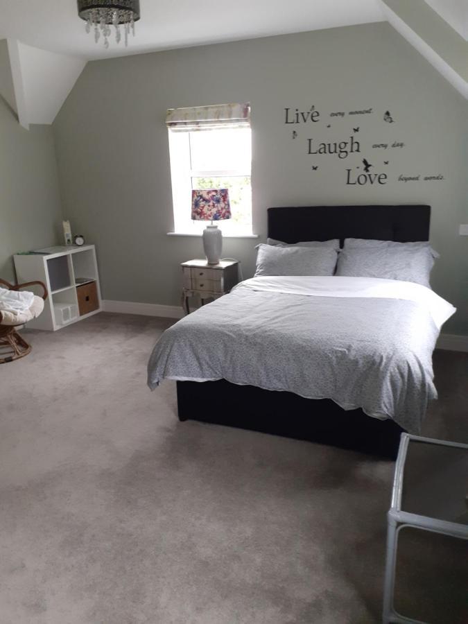 Bedroom No 3 Garden View Nobber Экстерьер фото